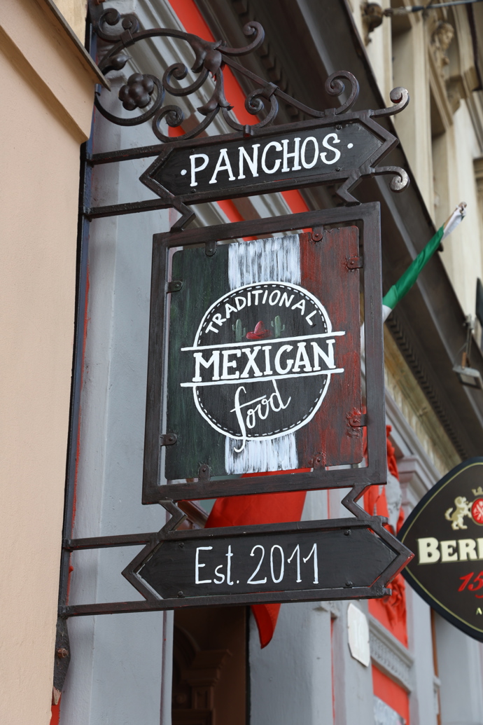 Restaurace Pancho's nabízí tradiční mexickou kuchyni. 