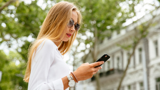 Gen Z mění pravidla. A to i v péči o krásu. Do salonu chce na pár kliknutí, bez telefonování a čekání Gen Z mění pravidla. A to i v péči o krásu. Do salonu chce na pár kliknutí, bez telefonování a čekání