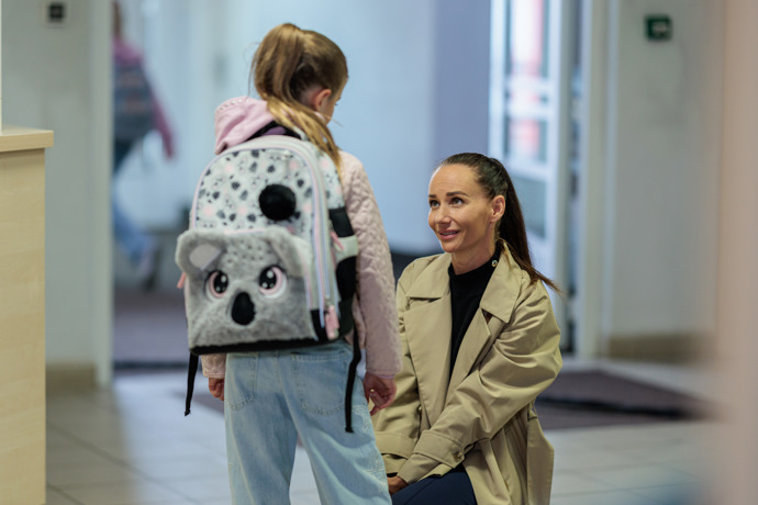 Adriana teď musí jen čekat, až si o tom Klárka bude chtít promluvit.