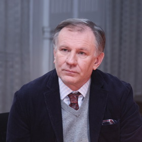 Herec Martin Finger chtěl být kriminalistou. Kamarád Ondřej Sokoli ho ale přemluvil, aby se přihlásil na DAMU.
