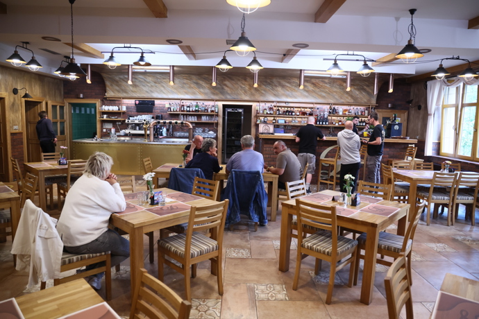 Interiér restaurace Daliborka.