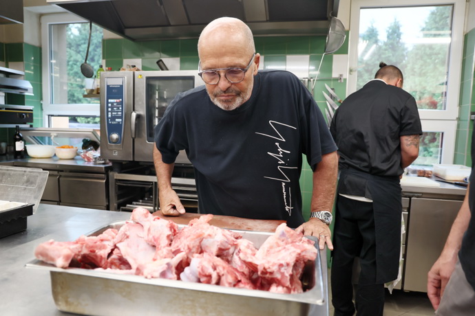 Pohlreich ukáže restauraci, jak kvalitně vařit.