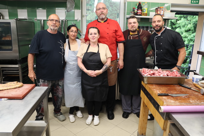 Kuchaři v restauraci Daliborka jsou z počátku samá legrace.