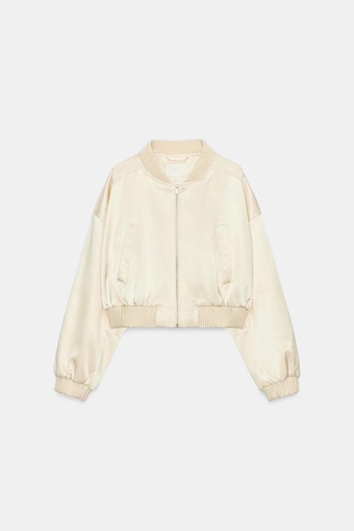 Krátký saténový bomber, Zara, 1499 Kč