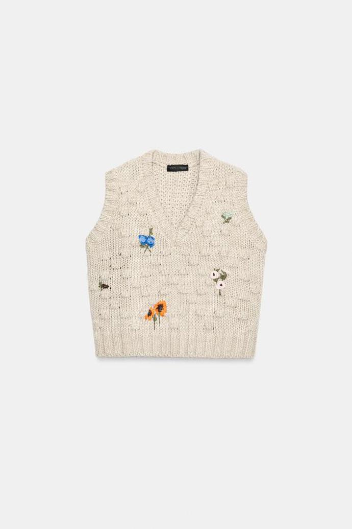 Úpletová vesta oversize s texturou a výšivkami, Zara, 999 Kč