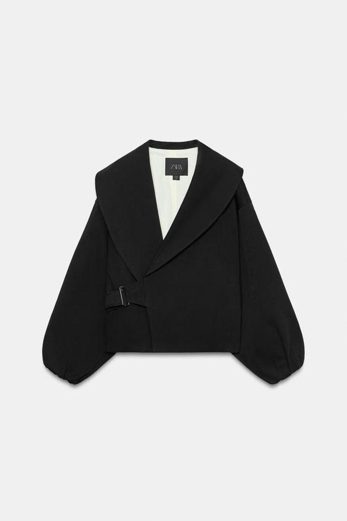 Krátká bunda s přezkou, Zara, 1999 Kč