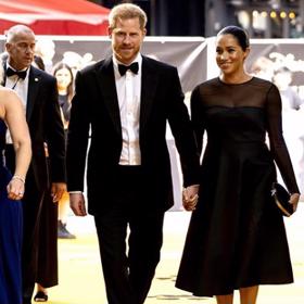 Princ Harry a Meghan Markle mají skutečně luxusní životní styl. Vyhlédli si dům za 608 milionů korun a dokáží utratit i 11 milionů za oblečení.